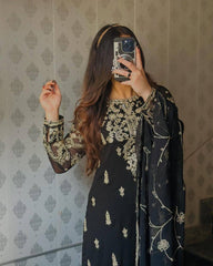 🖤 Royal Black Velvet Touch Embroidered Suit Set with Dupatta