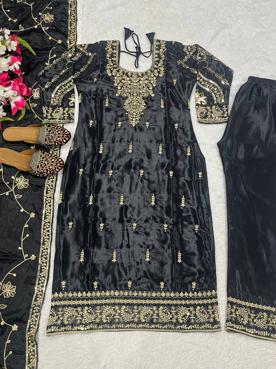 🖤 Royal Black Velvet Touch Embroidered Suit Set with Dupatta